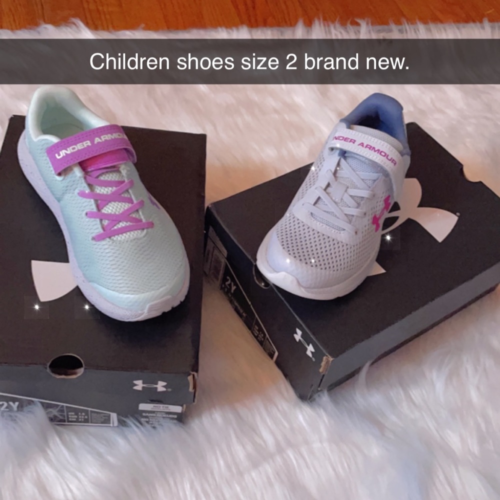 Kids under armor tennis shoes